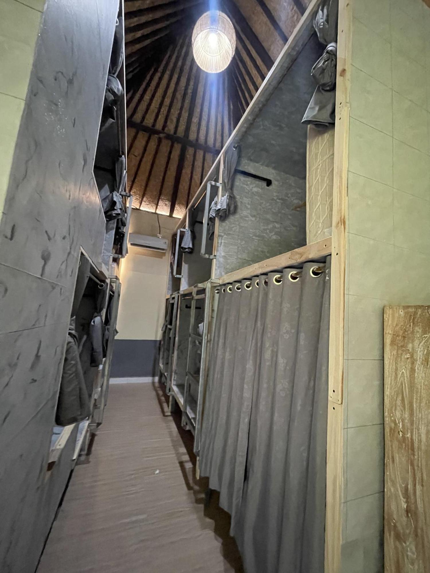 Pedidi Penida Hostel Batununggul Екстериор снимка
